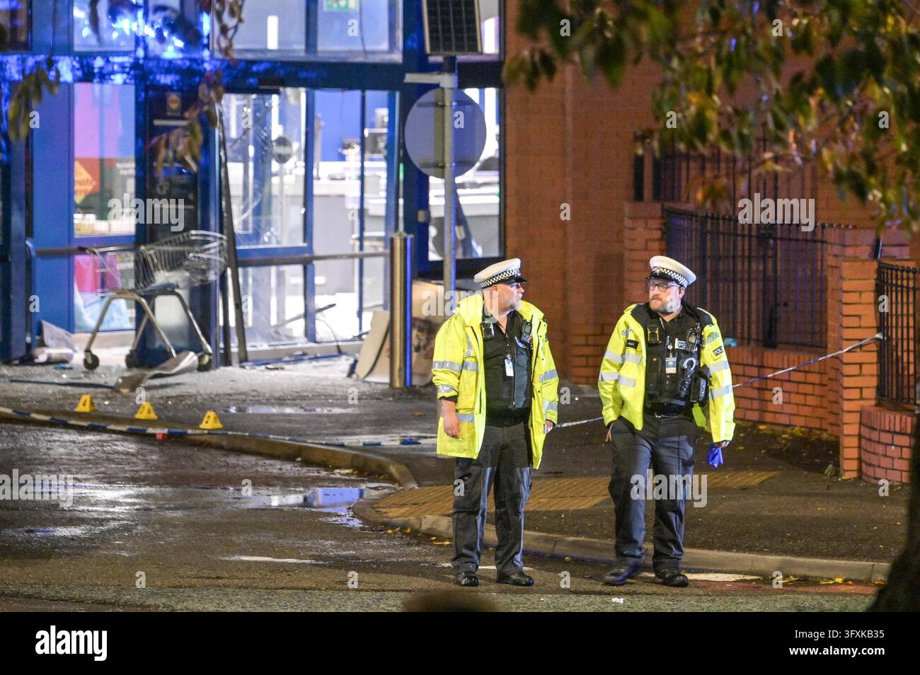 Finchfield Road West, Wolverhampton 23rd October 2026 - A large police ...