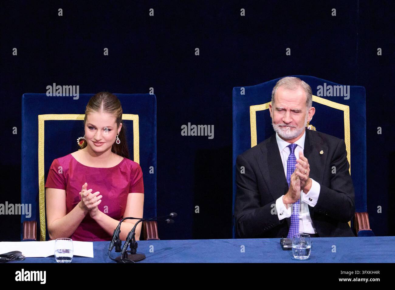 Princess Crown Vector R King Felipe VI of Spain, Crown Princess Leonor attended Ceremony Gala ...
