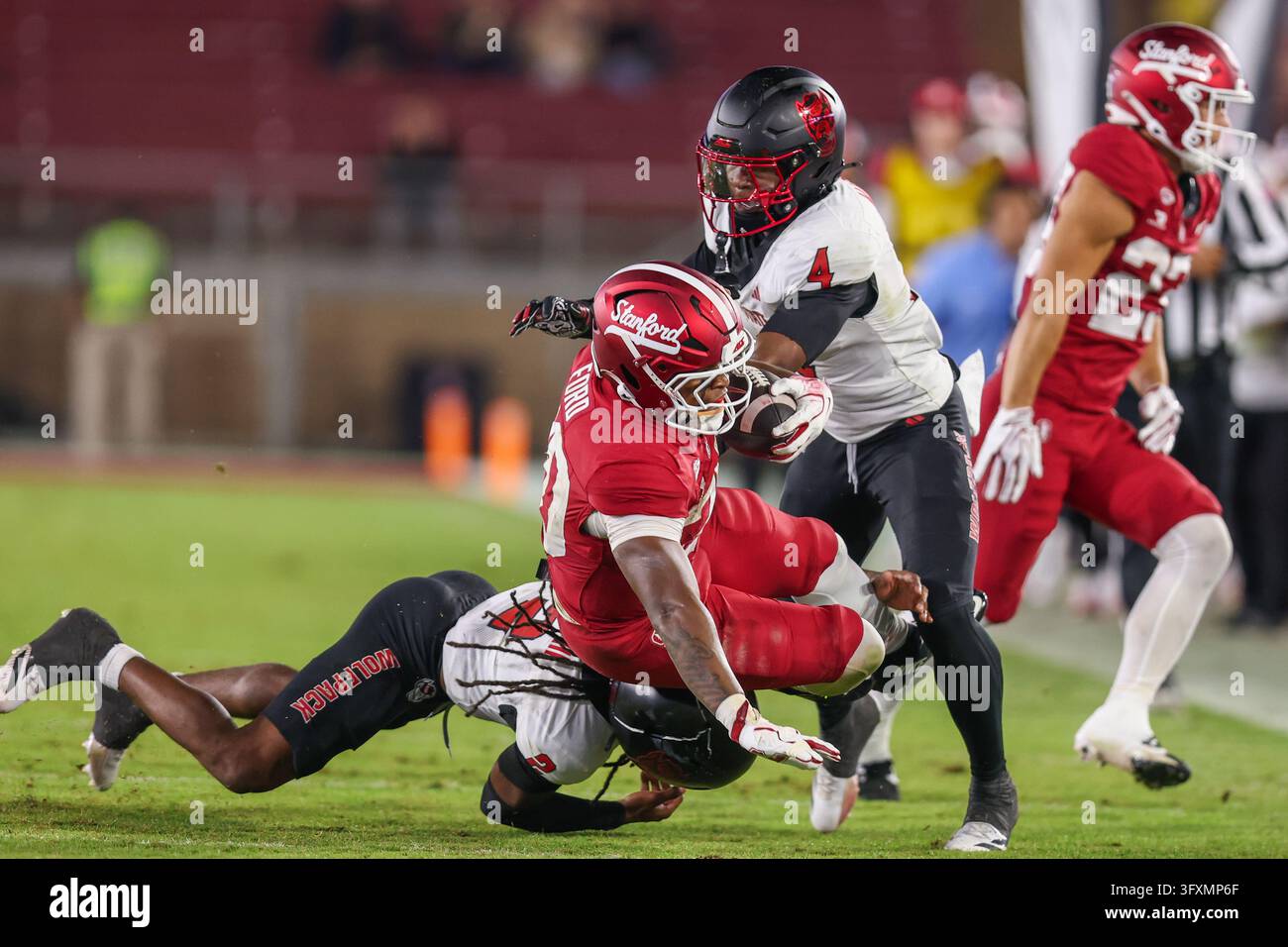PALO ALTO, CA - OCTOBER 23: NC State Wolfpack defensive back Ronnie ...