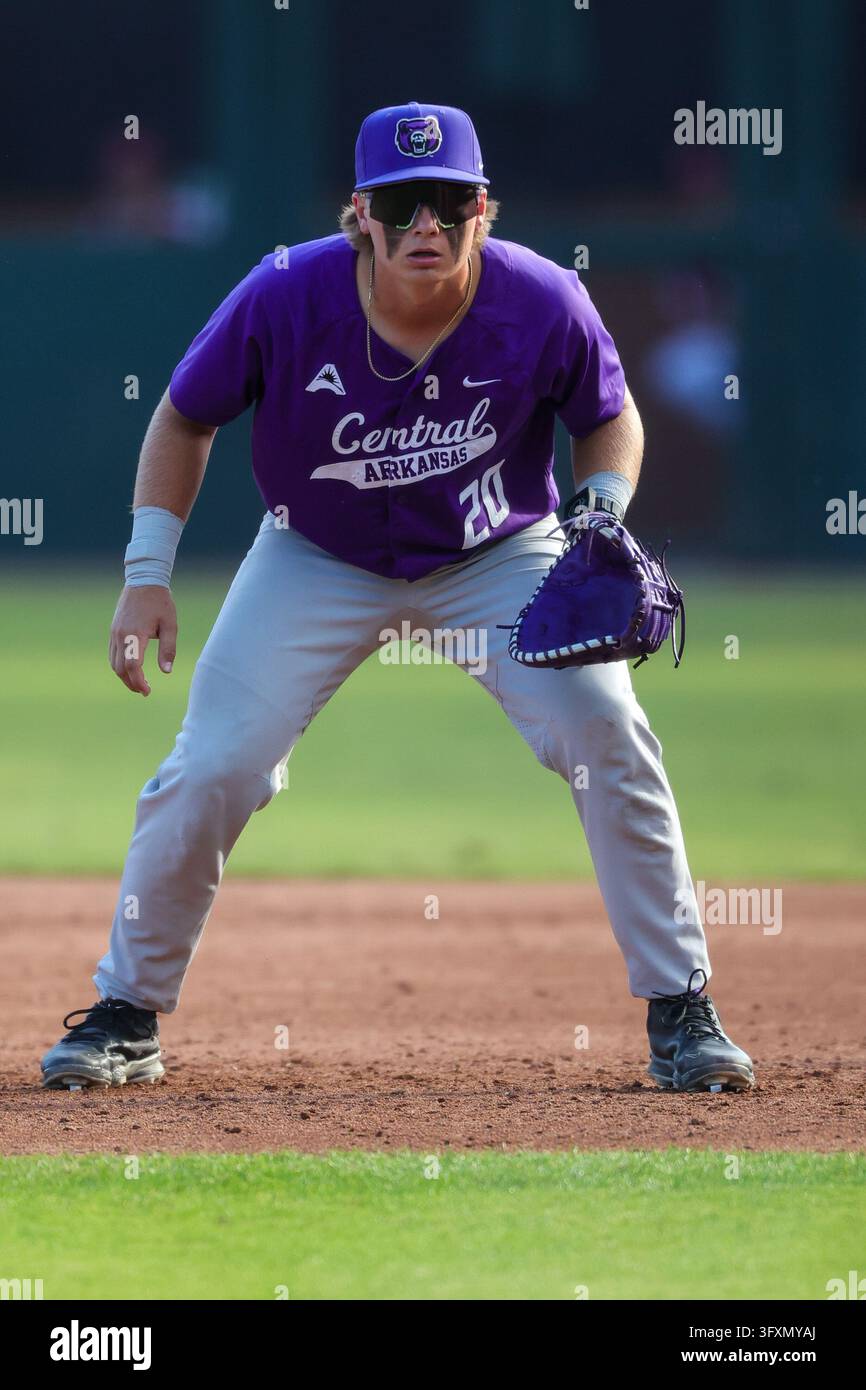 First Base Man Mit Oct 23, 2026; Bears first baseman Zach Adams (20) holds out his glove ...