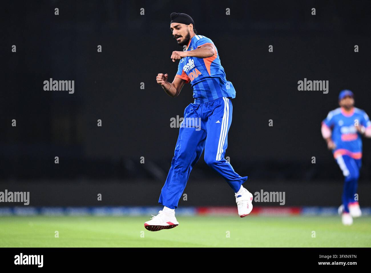 Wikets Vector India's Arshdeep Singh celebrates the wicket of New Zealand's Tim ...
