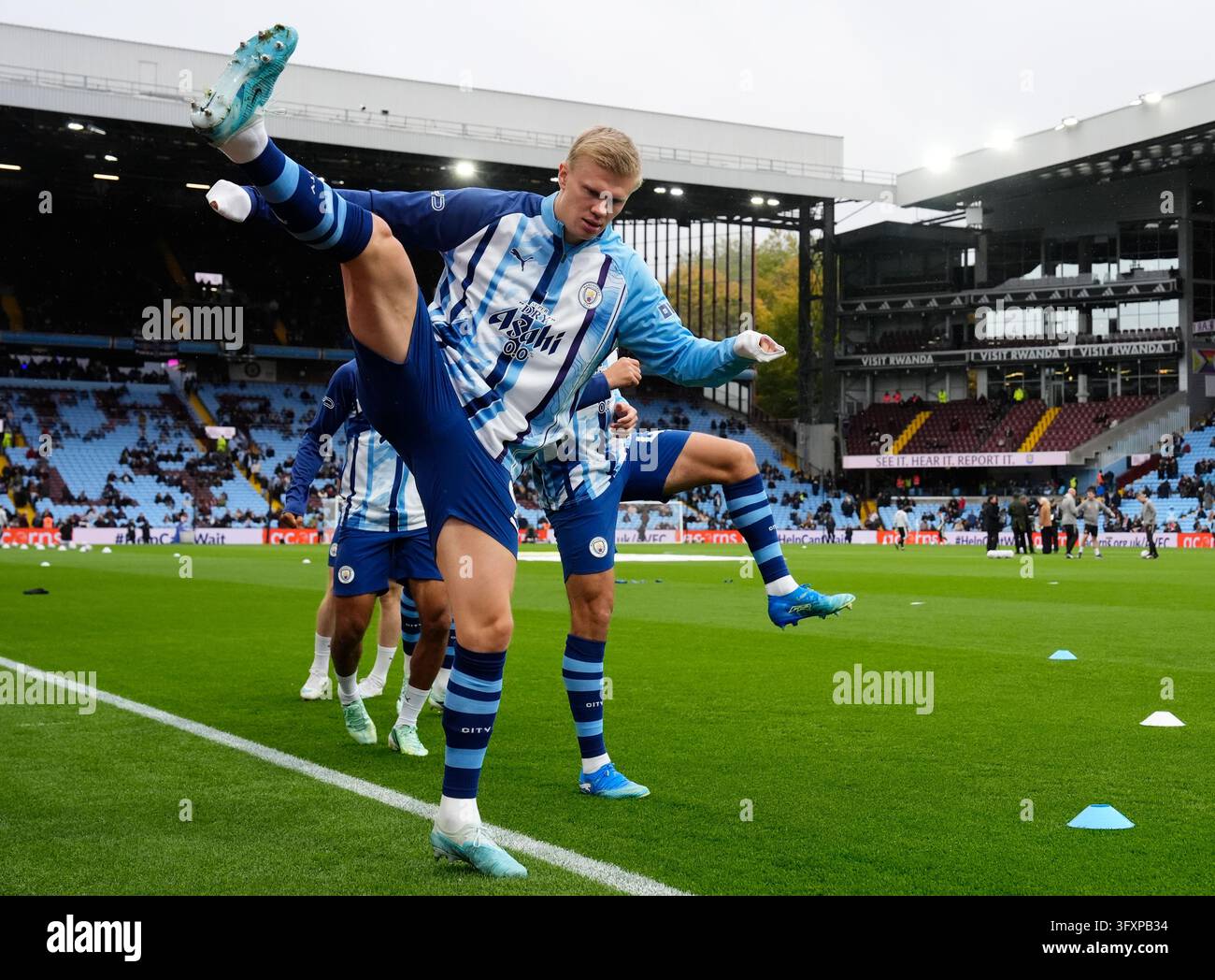 Date Image Manchester City's Erling Haaland warming up before the Premier League ...