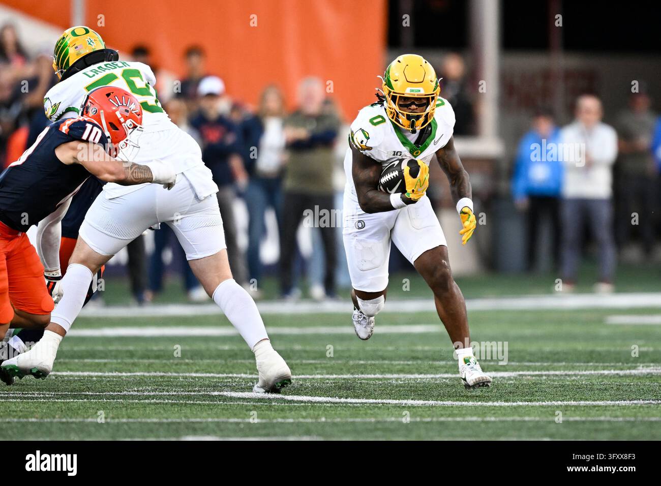 CHAMPAIGN, IL - OCTOBER 24: Oregon Ducks RB Jordon Davison (0) runs the ...
