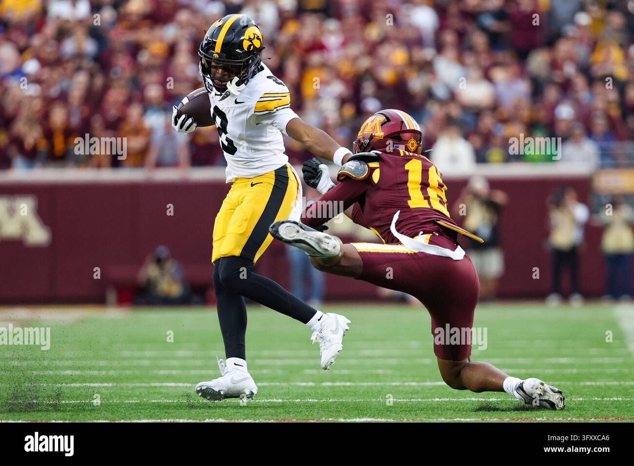 October 24, 2026, Shoreview, Minnesota, USA: Iowa Hawkeyes defensive ...