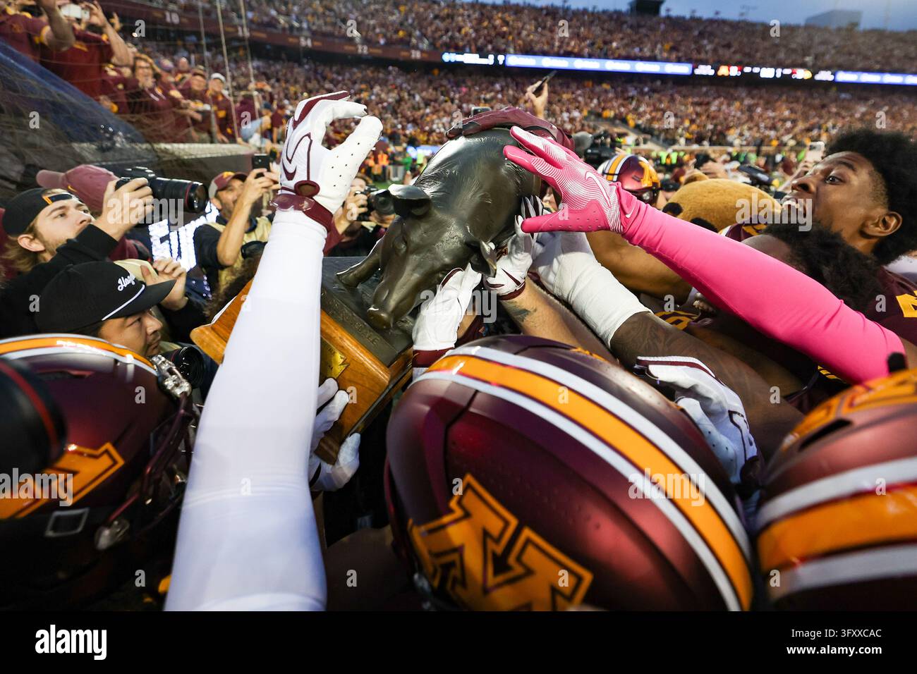 October 24, 2026, Shoreview, Minnesota, USA: Fans celebrate with the ...