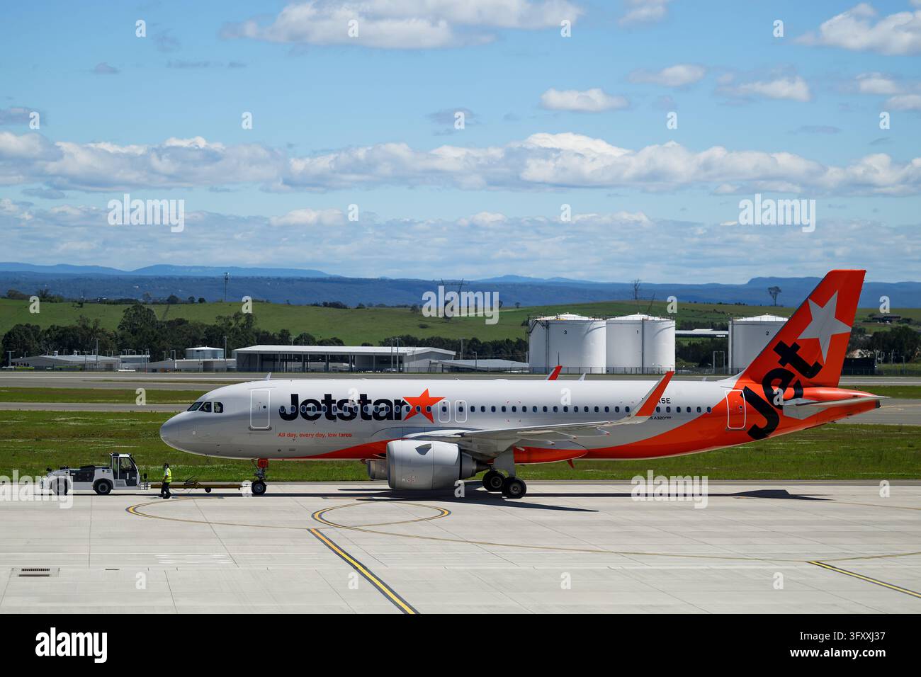 First domestic flight Jetstar JQ362 leaves Western Sydney International ...