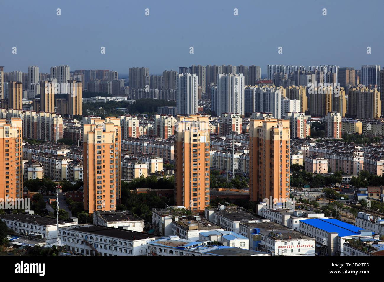 Residential Vector Graphics Residential buildings along the Grand Canal in Huai'an, east China's ...