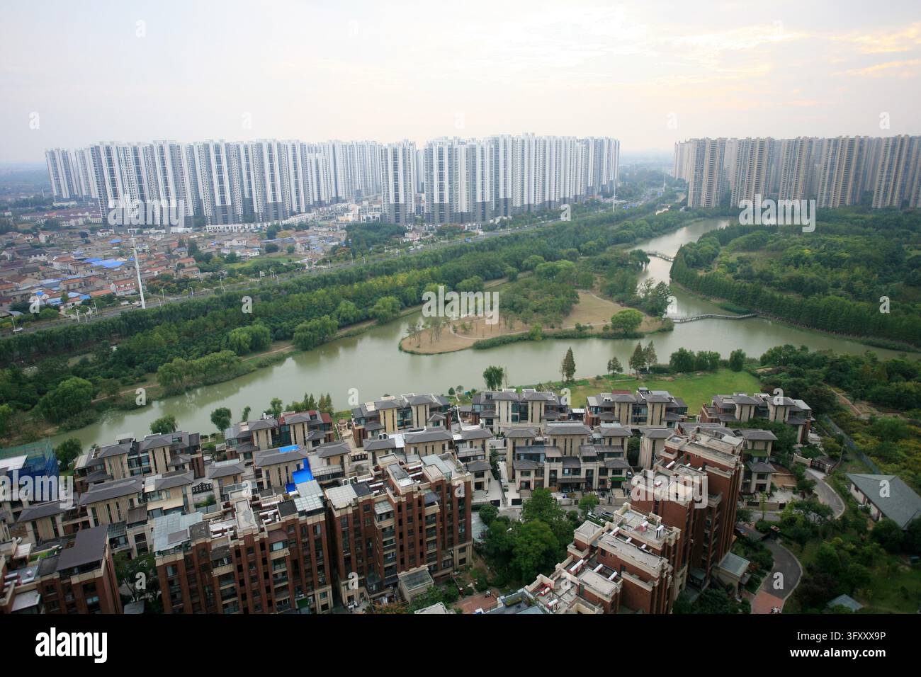 Residential Vector Graphics Residential buildings along the Grand Canal in Huai'an, east China's ...