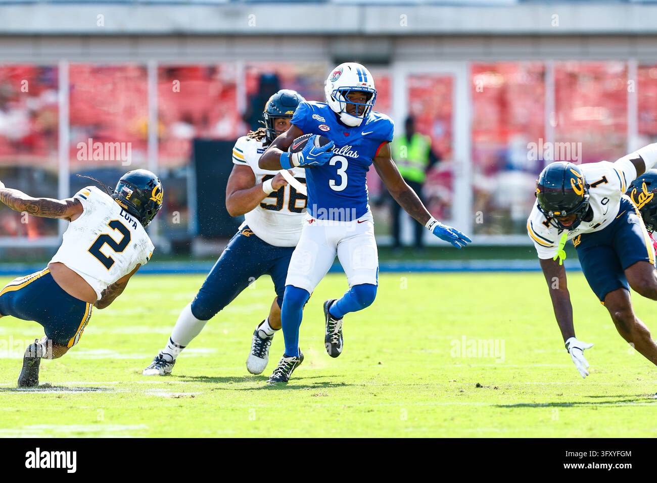 DALLAS, TX - October 24: SMU Mustangs wide receiver Yannick Smith (#3 ...