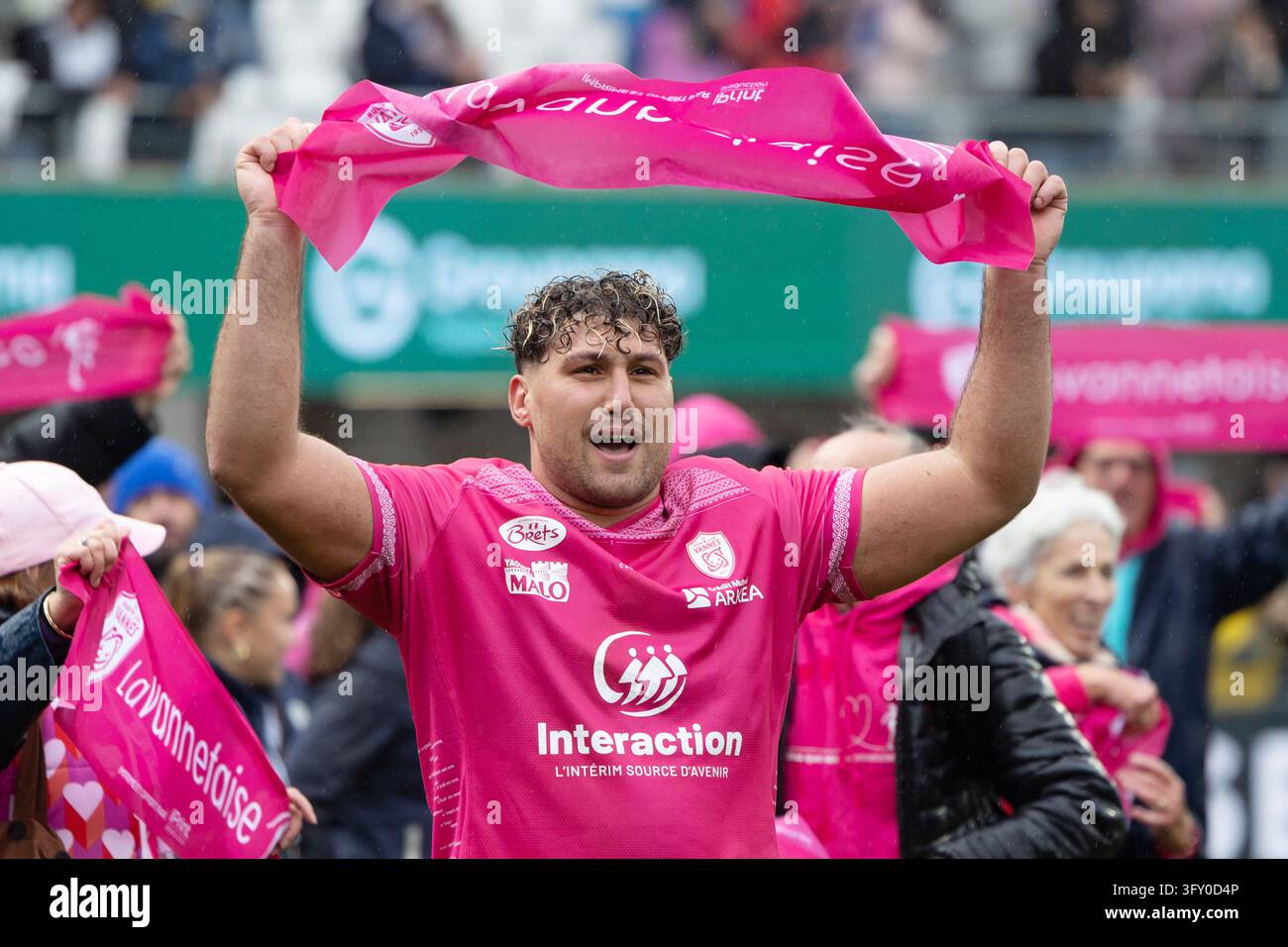 Asm Stuff Wayan de Benedittis of Vannes celebrates after the French championship ...