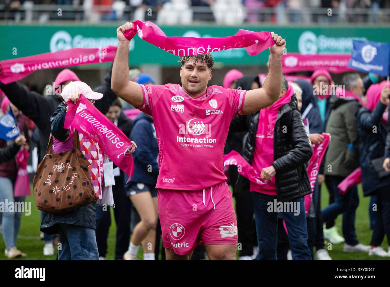 Asm Stuff Wayan de Benedittis of Vannes celebrates after the French championship ...