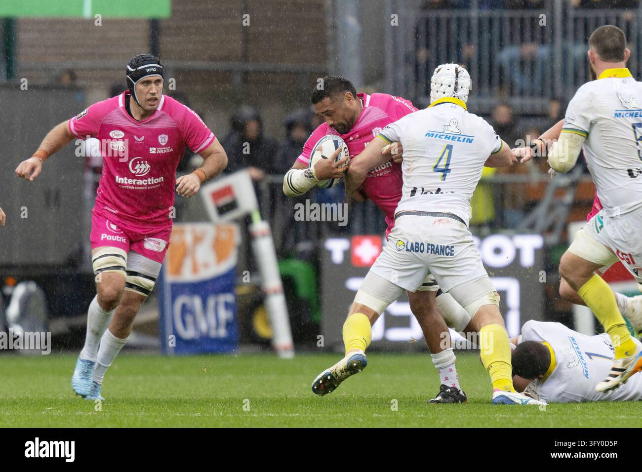Asm Stuff Joseph Edwards of Vannes and Thibaud Lanen of Clermont during the ...