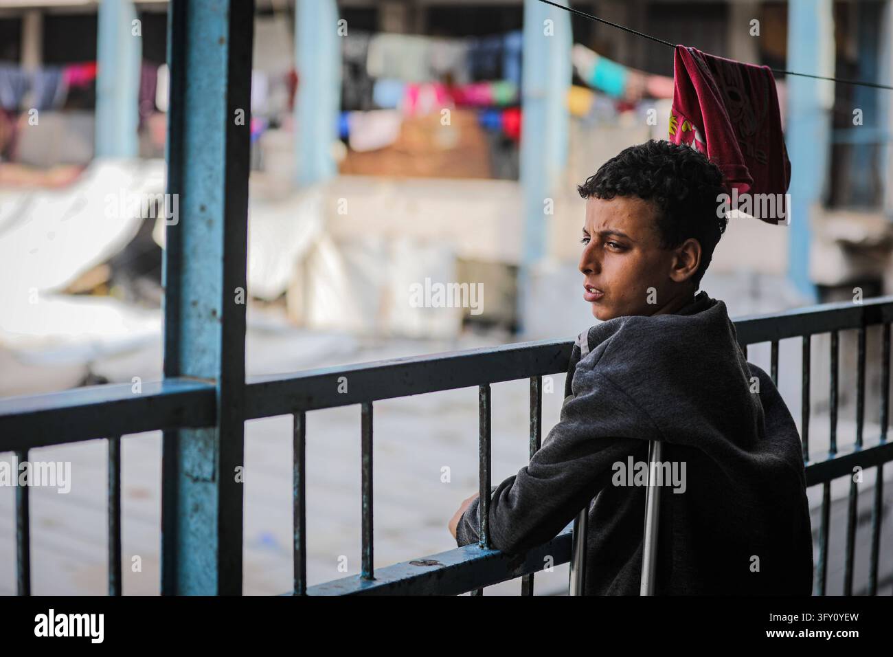 Palestinian Plate Palestinian Boy Who Lost Family in Israeli Strike Awaits Treatment ...