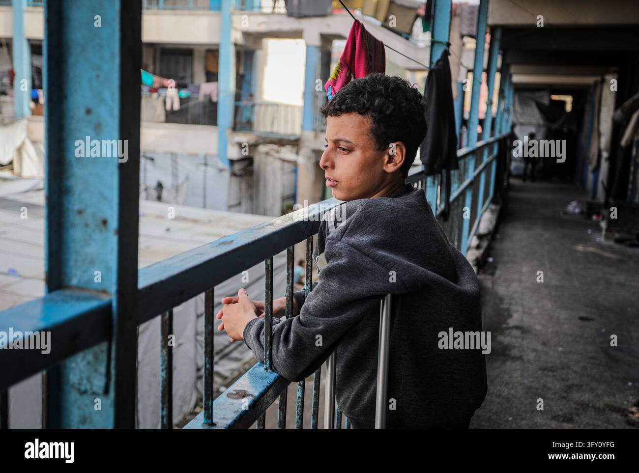 Palestinian Plate Palestinian Boy Who Lost Family in Israeli Strike Awaits Treatment ...