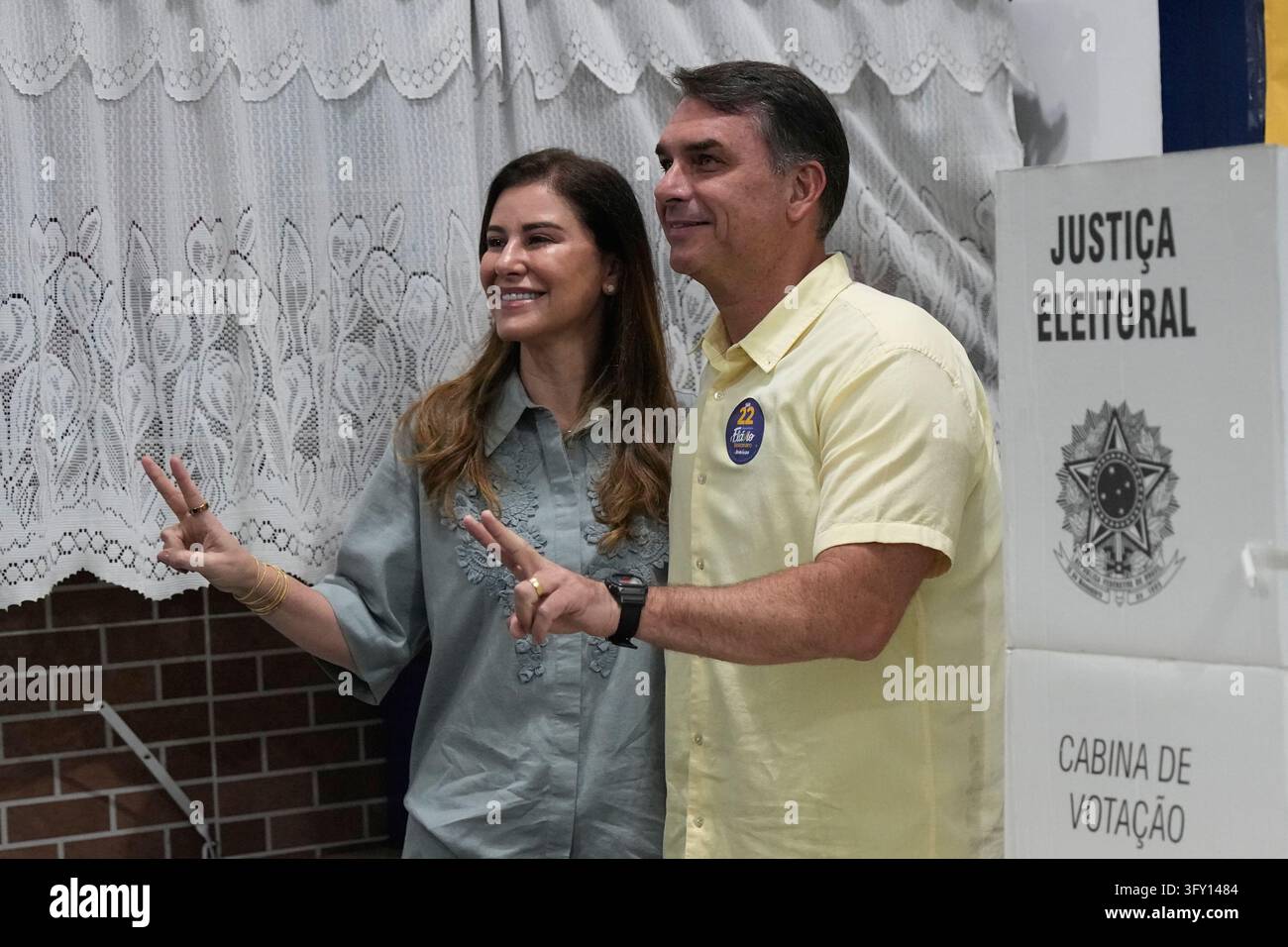 Opposition presidential candidate Sen. Flavio Bolsonaro and his wife ...