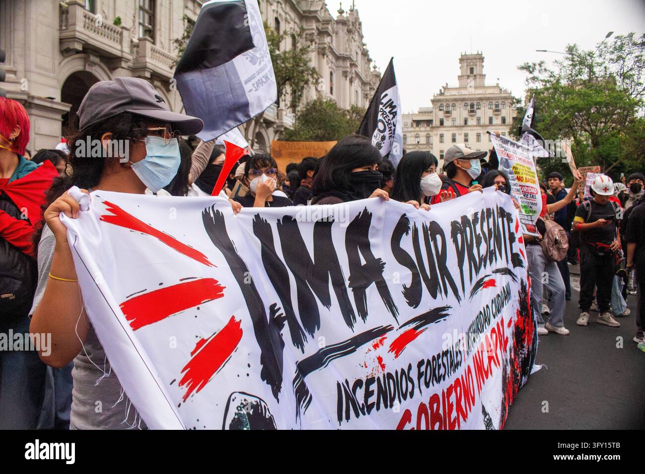 Peruvian Protest Lima Gen Z protests insecurity LIMA, PERU - OCTOBER 24, 2026: Citizens ...
