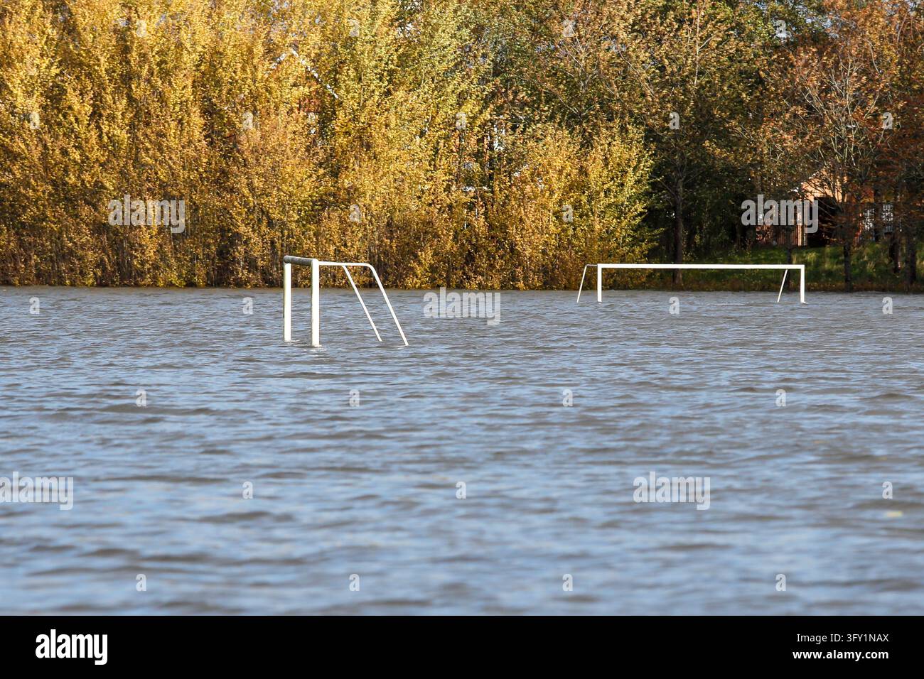 Jacobs Vector Severe flooding in King George V park after Storm Boelo hit Glasgow ...