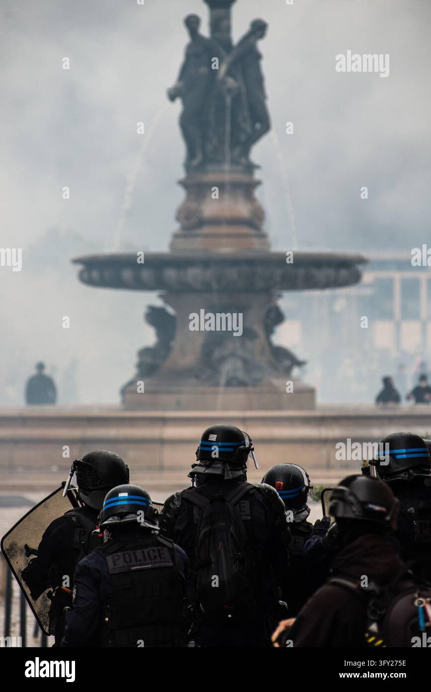 Clashes During The Yellow Vests Protest - Act II - Riot police stand ...