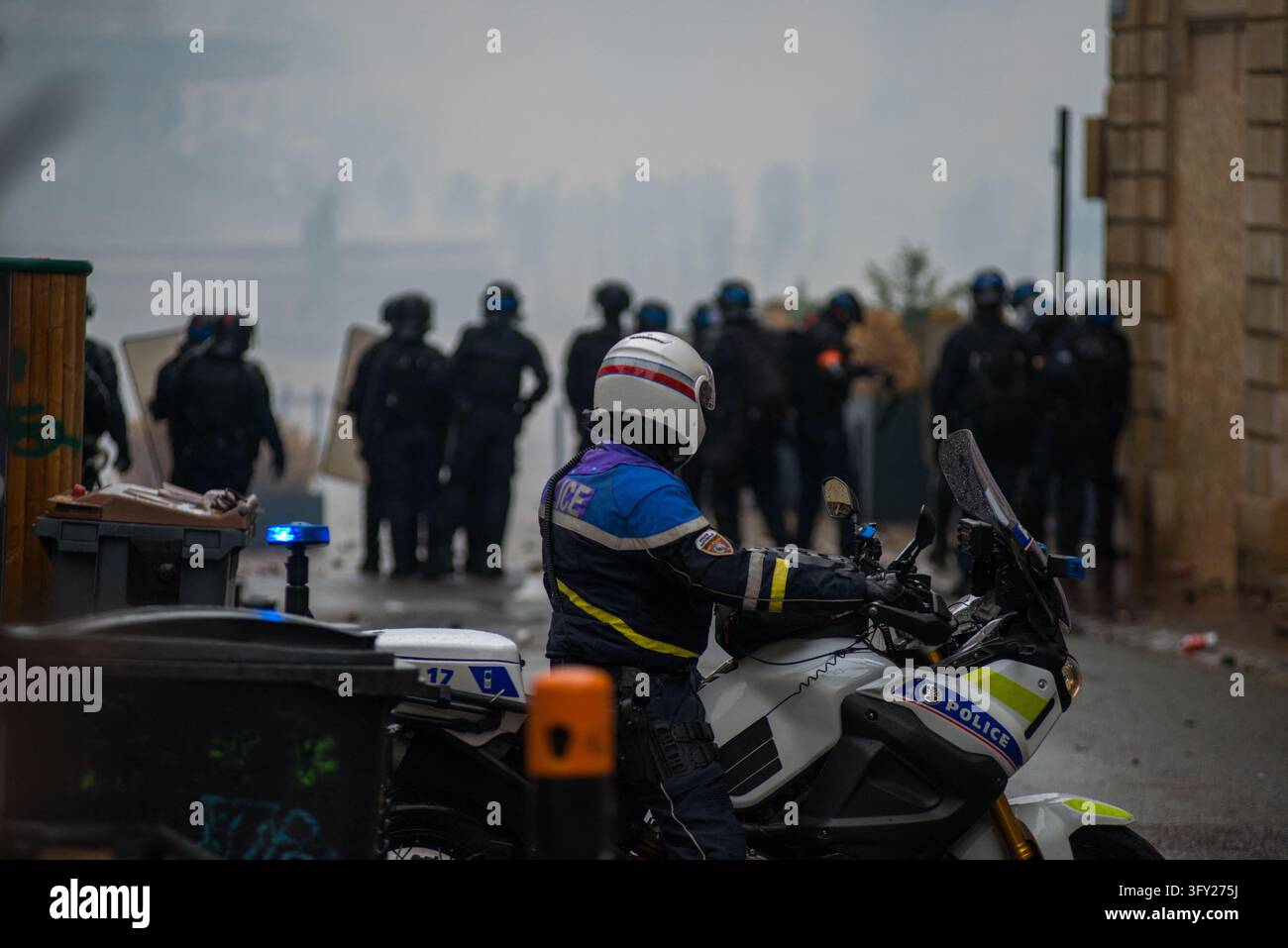 Clashes During The Yellow Vests Protest - Act II - A police ...