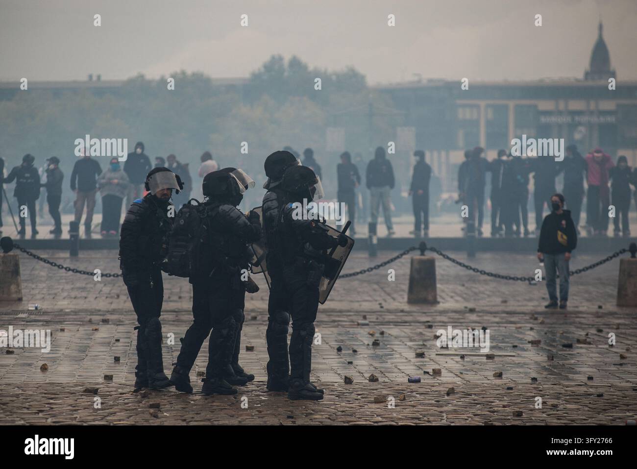 Clashes During The Yellow Vests Protest - Act II - Riot police stand ...