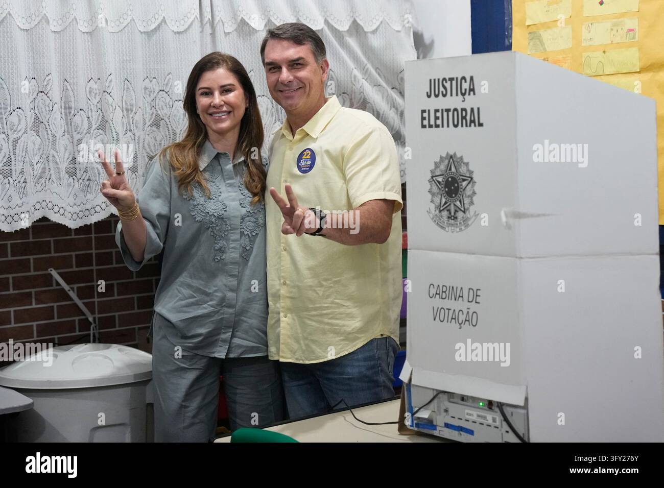 Opposition presidential candidate Sen. Flavio Bolsonaro and his wife ...