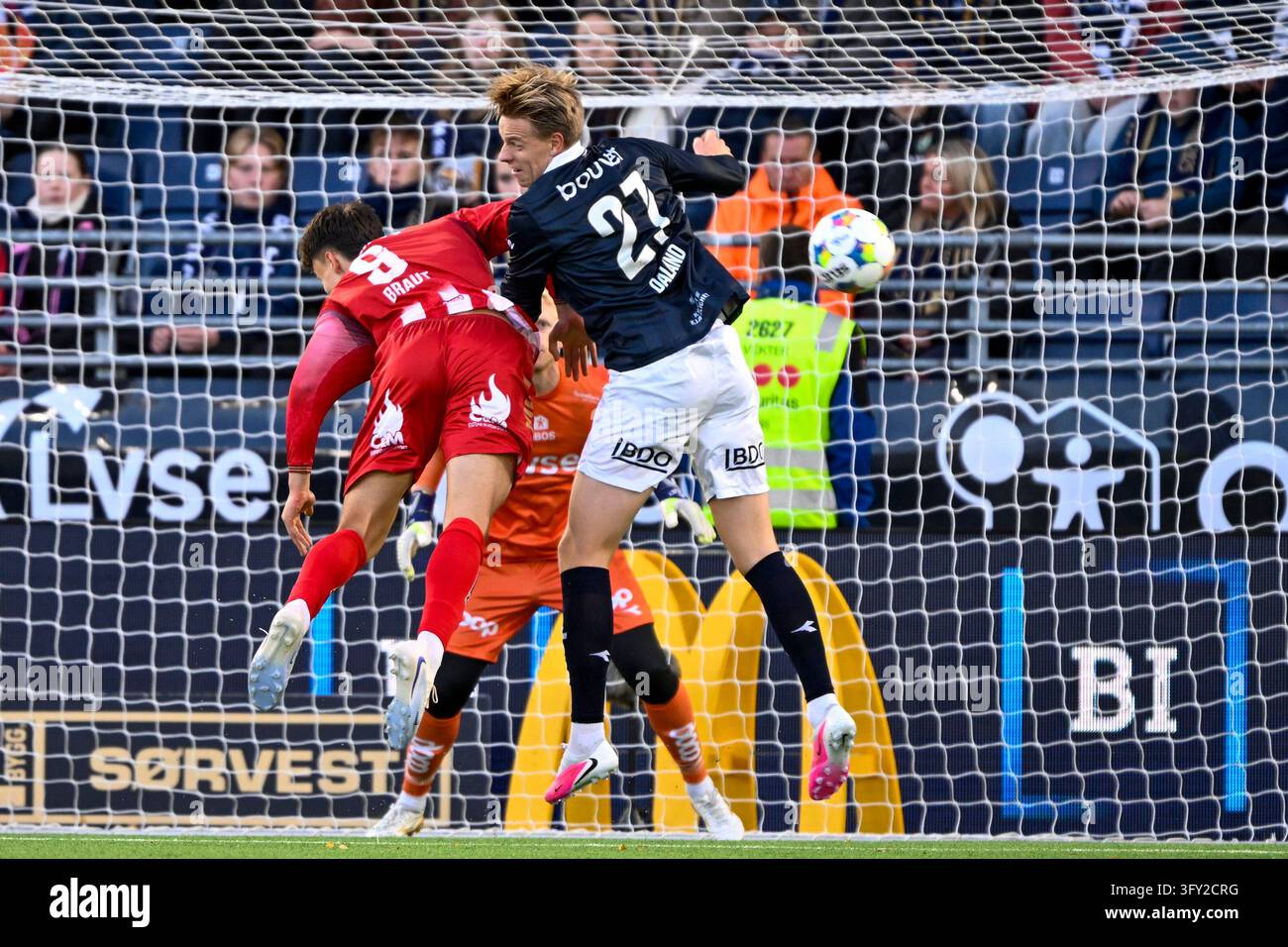 Stavanger 20261025. Vikings Jesper Daland and Tromsø's Daniel Braut in ...