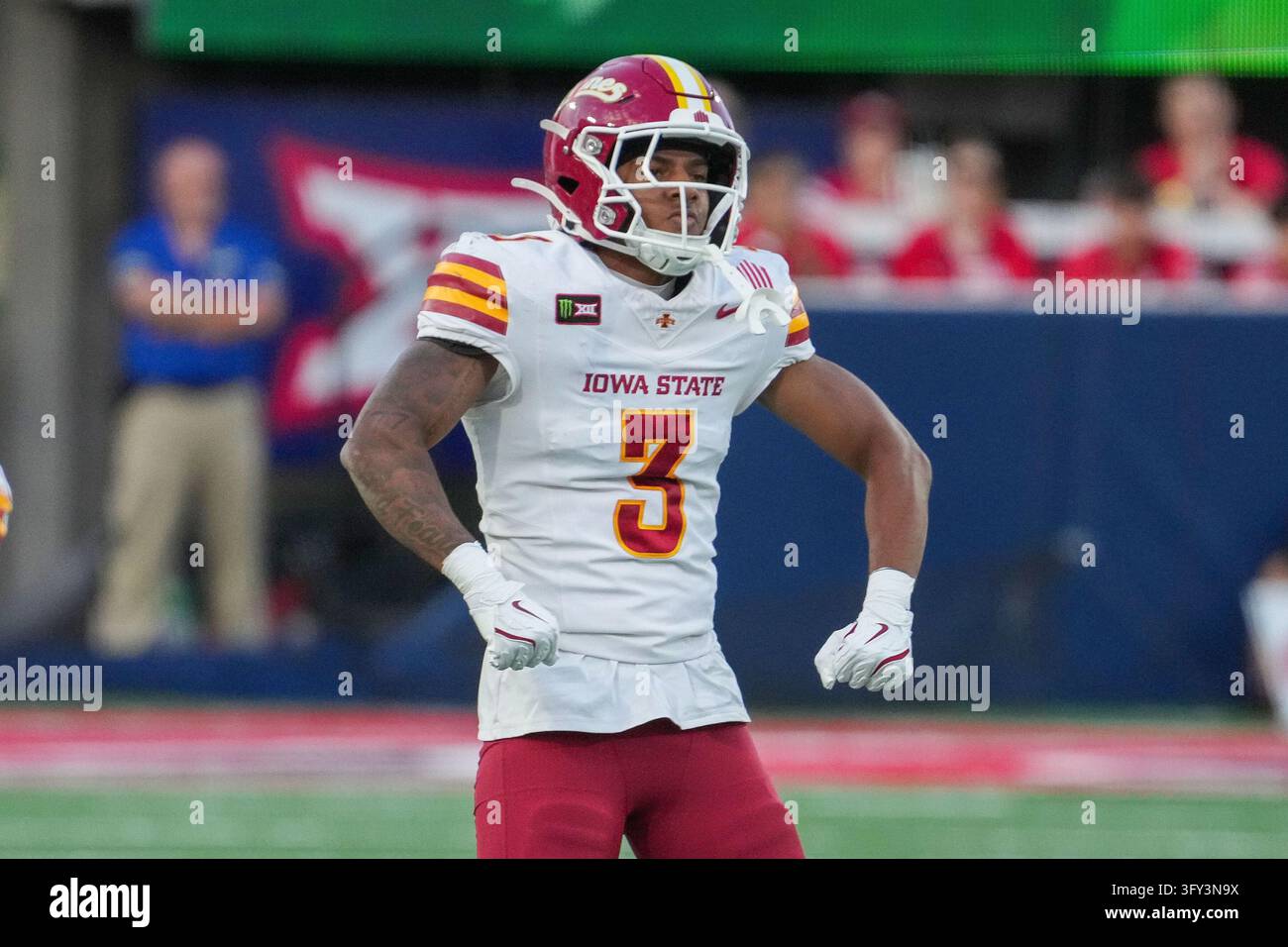 Iowa State cornerback Seth Johnson (3) flexes during a NCAA college ...