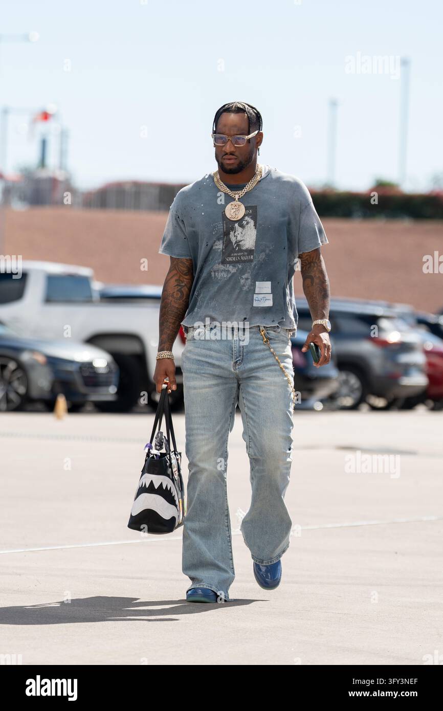 Sam Mack Model Arizona Cardinals linebacker Mack Wilson Sr. arrives to State Farm ...