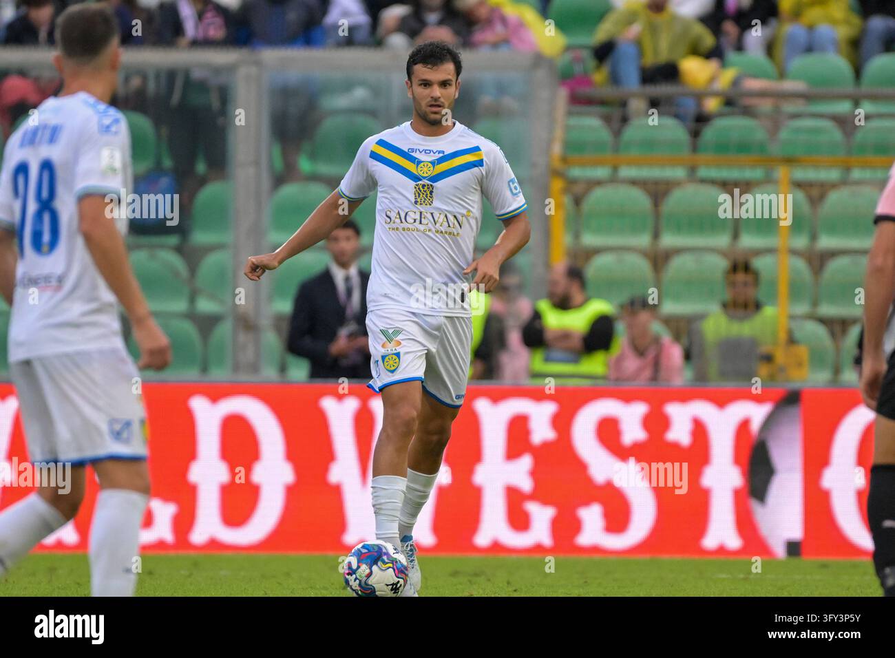 IPA90180167 - Filippo Oliana (Carrarese Calcio 1908) during the Italian ...