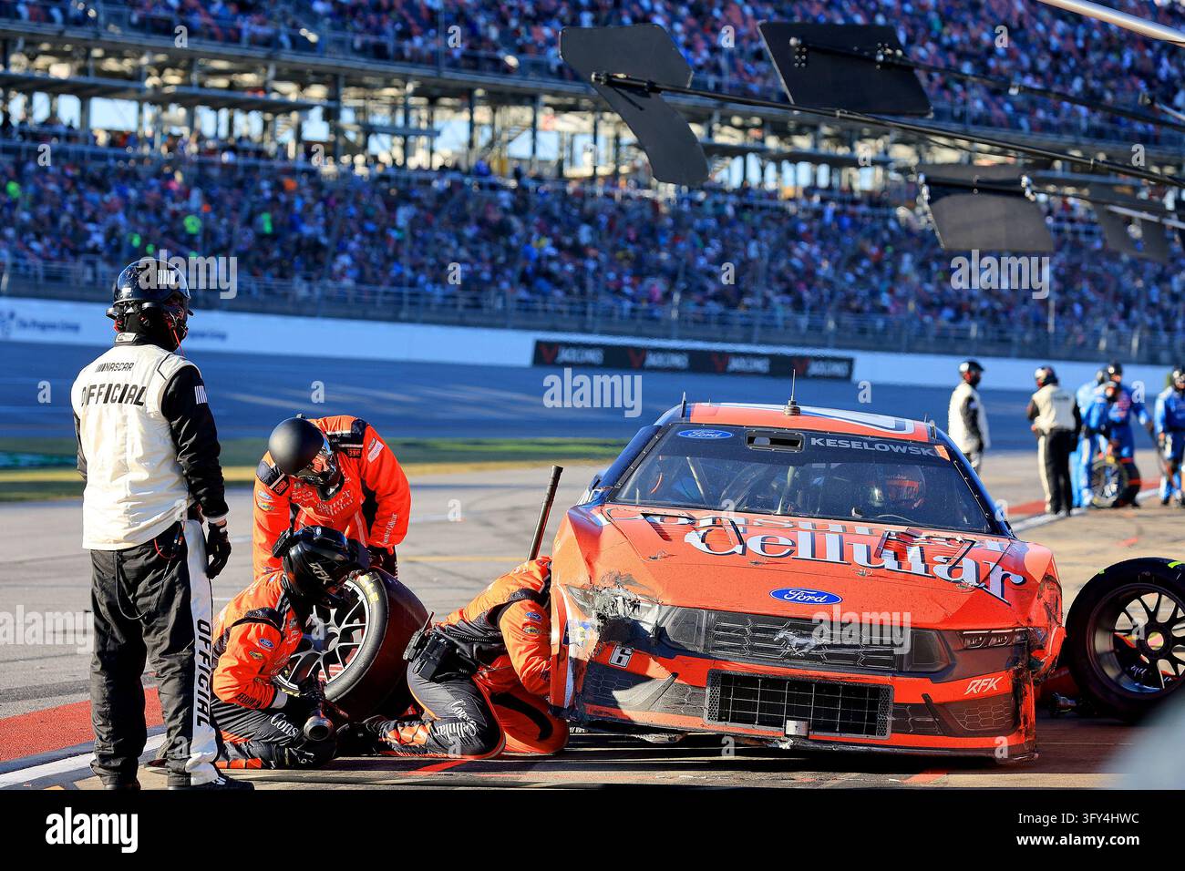 LINCOLN, AL - OCTOBER 25: The crew of Brad Keselowski (#6 RFK Racing ...