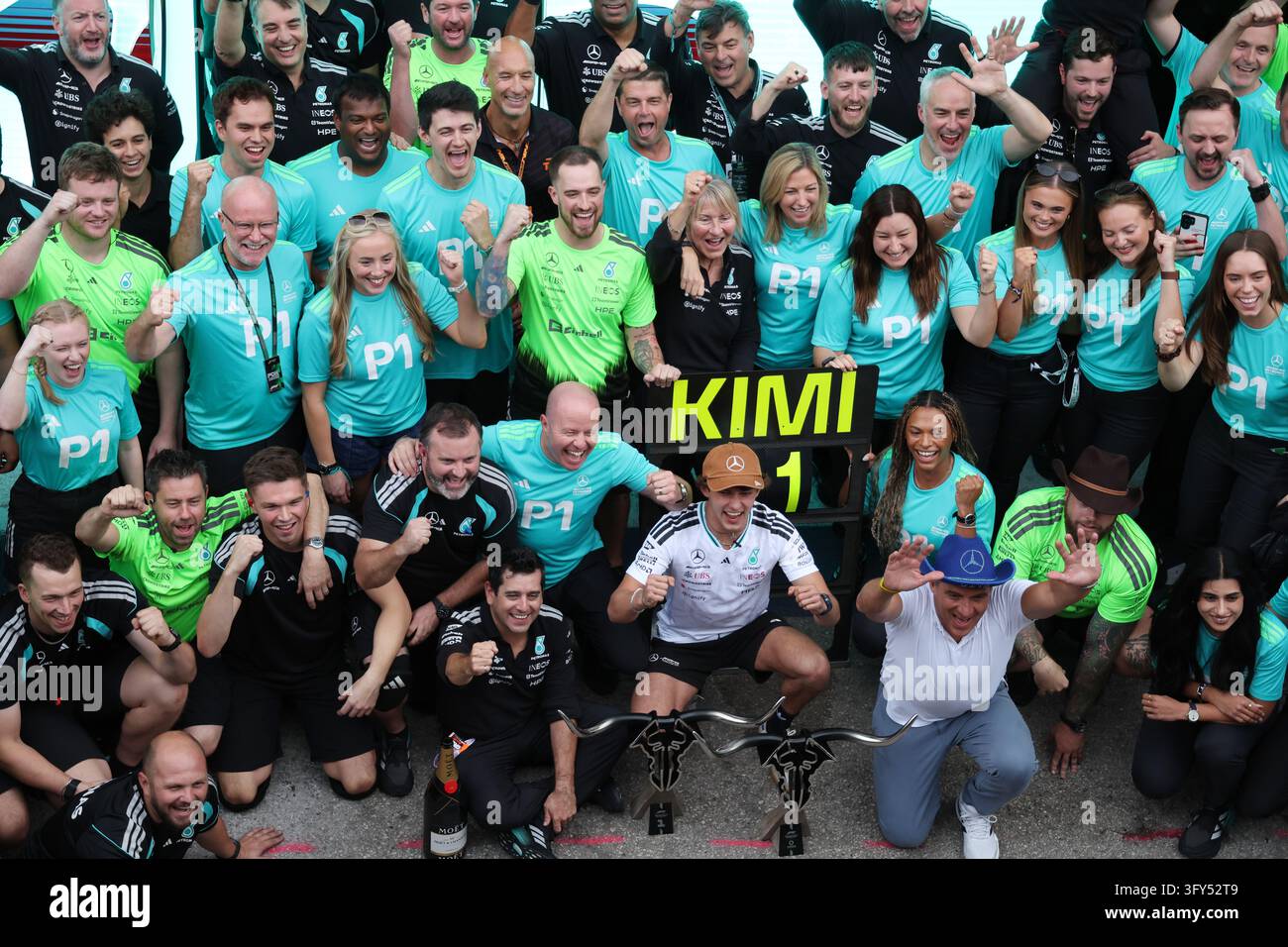 Race winner Andrea Kimi Antonelli (ITA) Mercedes AMG Formula One Team ...