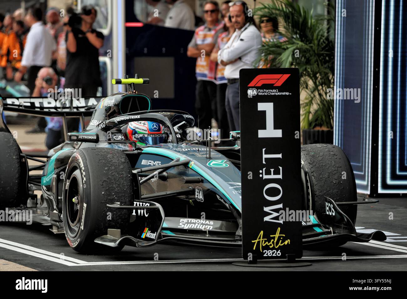 Race winner Andrea Kimi Antonelli (ITA) Mercedes AMG Formula One Team ...