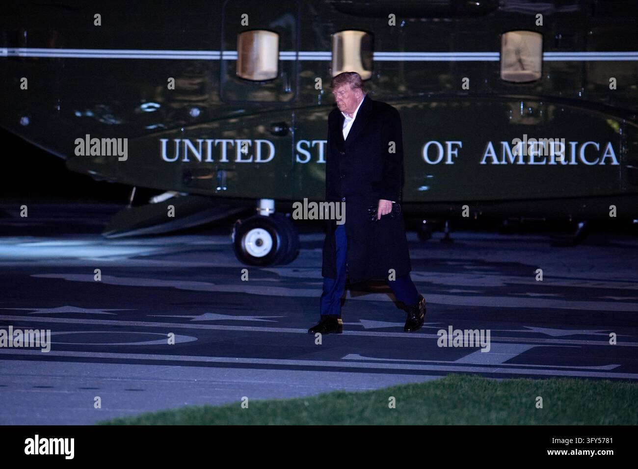Washington Rally US President Donald Trump walks on the South Lawn at the White House ...