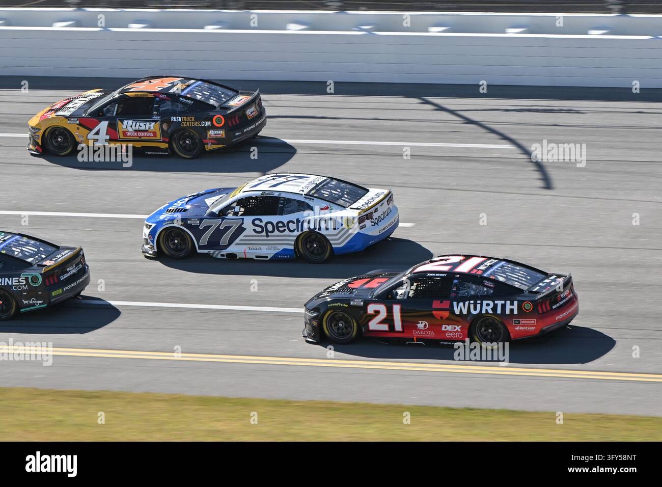 TALLADEGA, AL - OCTOBER 25: Josh Berry (#21 Wood Brothers Racing WURTH ...