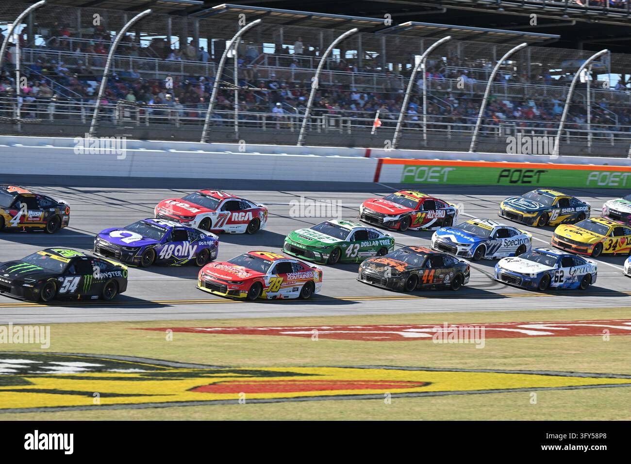 TALLADEGA, AL - OCTOBER 25: General racing action during the running of ...