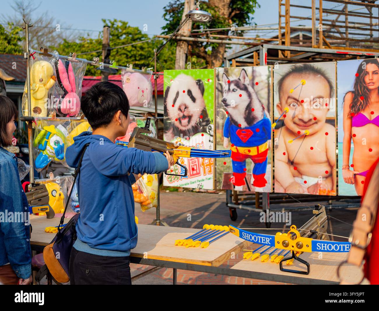 Target Iamnge Husky target hi-res stock photography and images - Alamy