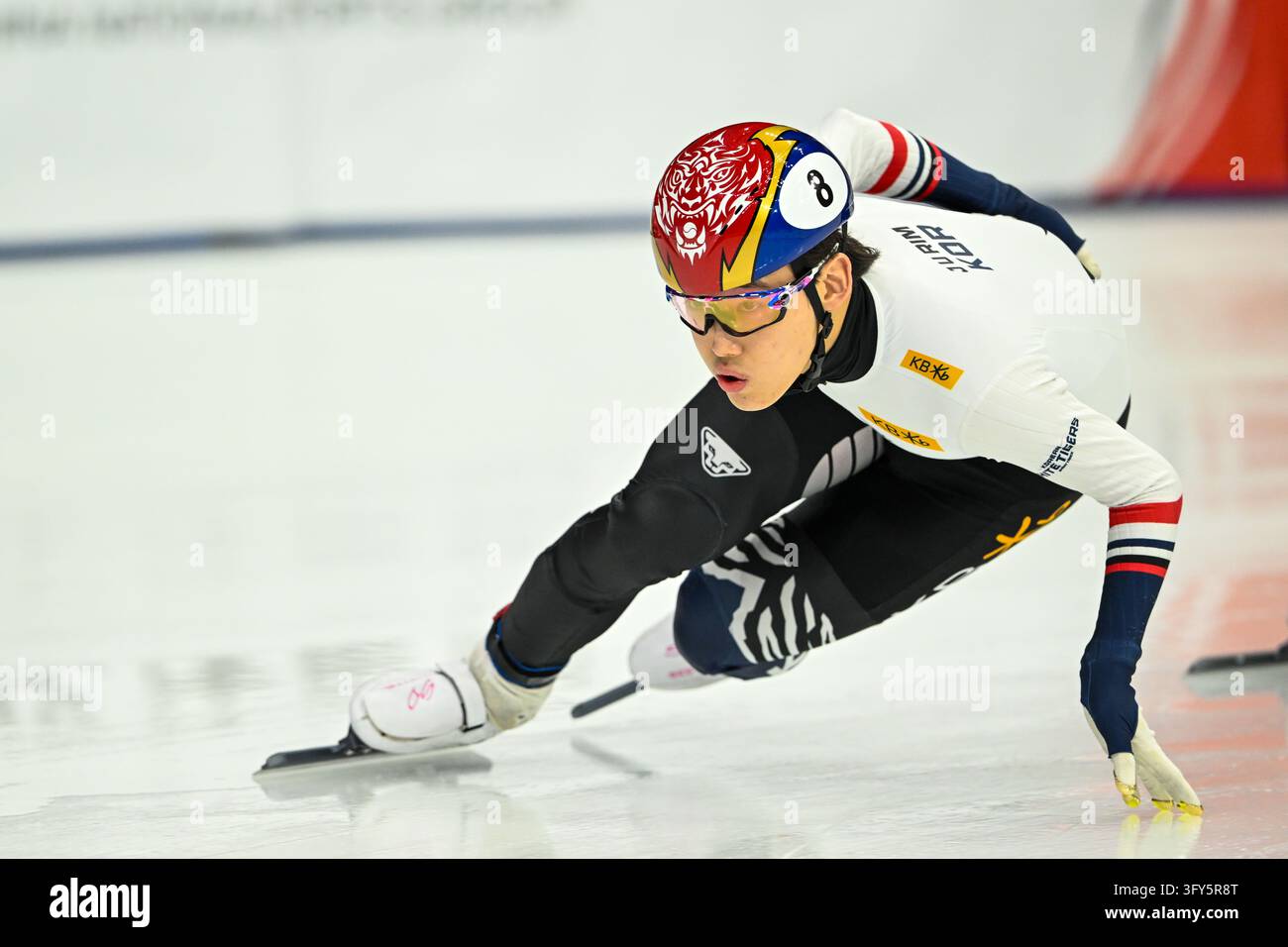 VANCOUVER, CAN - OCTOBER 25: Jongun Rim of South Korea during the World ...
