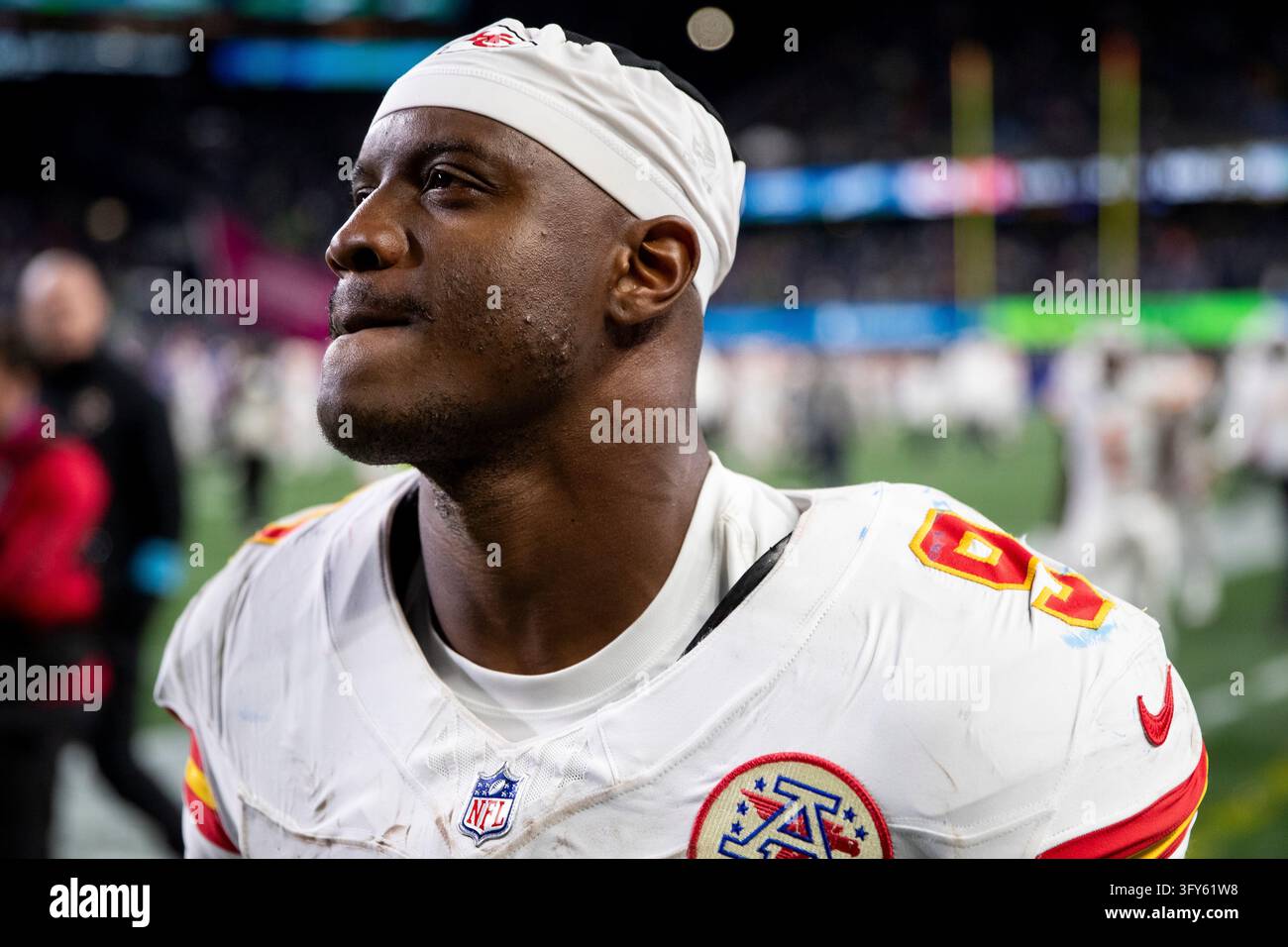 No Loss Vector Kansas City Chiefs running back Kenneth Walker III (9) walks to the ...
