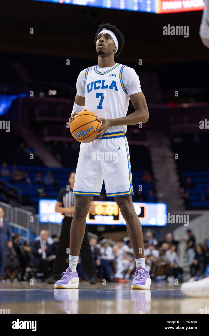 LOS ANGELES, CA - OCTOBER 21: Forward Joe Philon III #7 of the UCLA ...