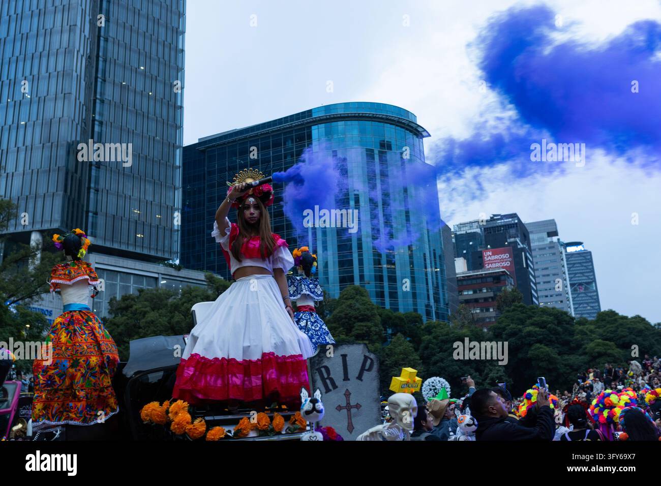 October 25, 2026, Mexico City, Mexico: People dressed as catrinas ...