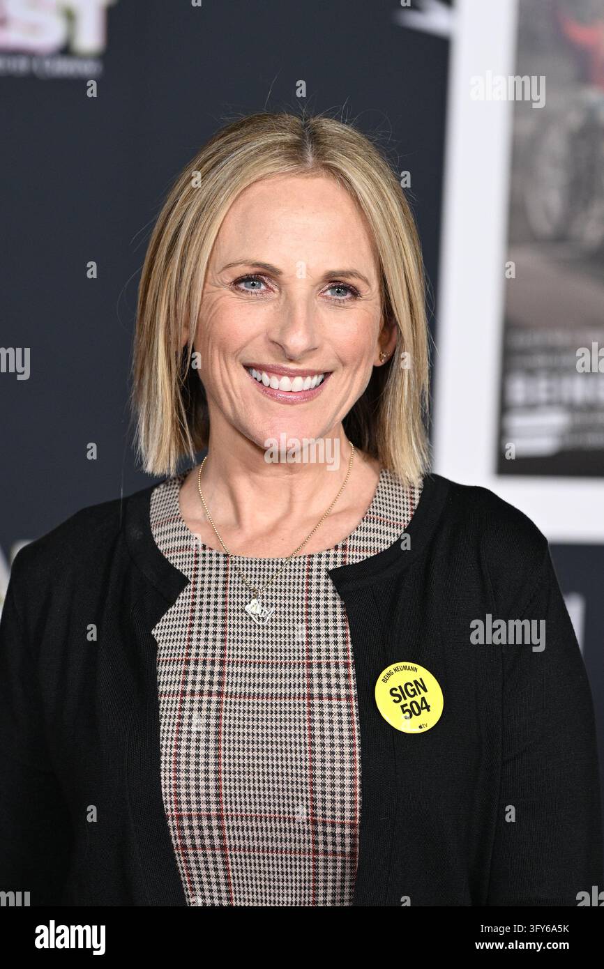 HOLLYWOOD, CALIFORNIA - OCTOBER 25 Marlee Matlin attends the closing ...