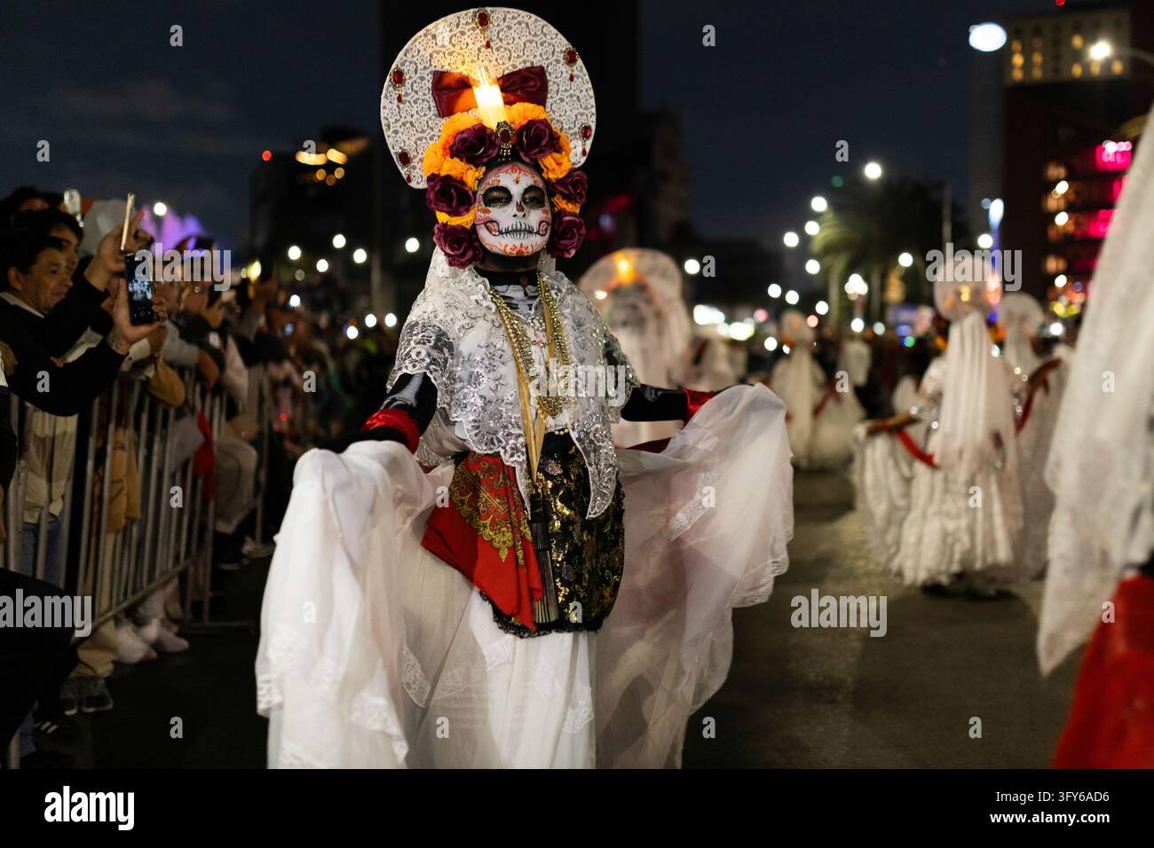 October 25, 2026, Mexico City, Mexico: People dressed as catrinas ...