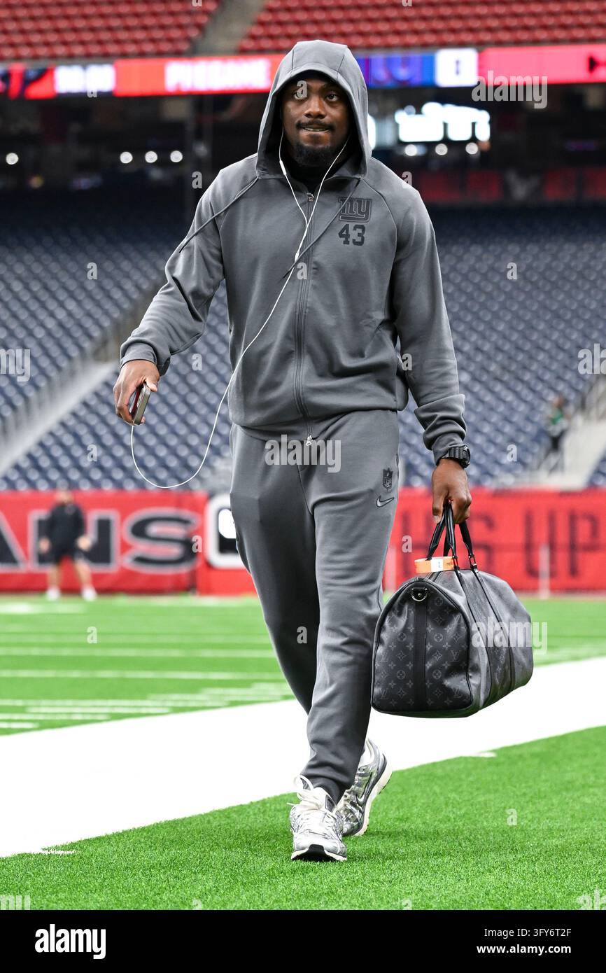 Houston Safe New York Giants safety Raheem Layne arrives prior to an NFL football ...