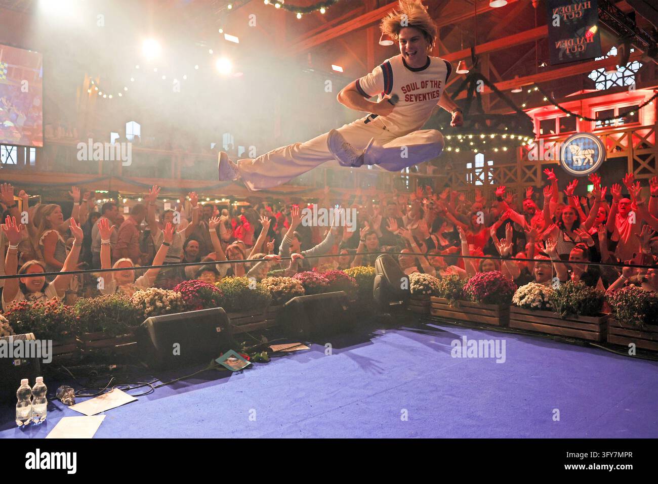 Vincent Gross Oktoberfest Stadl 2026. Vincent Gross Schweizer ...