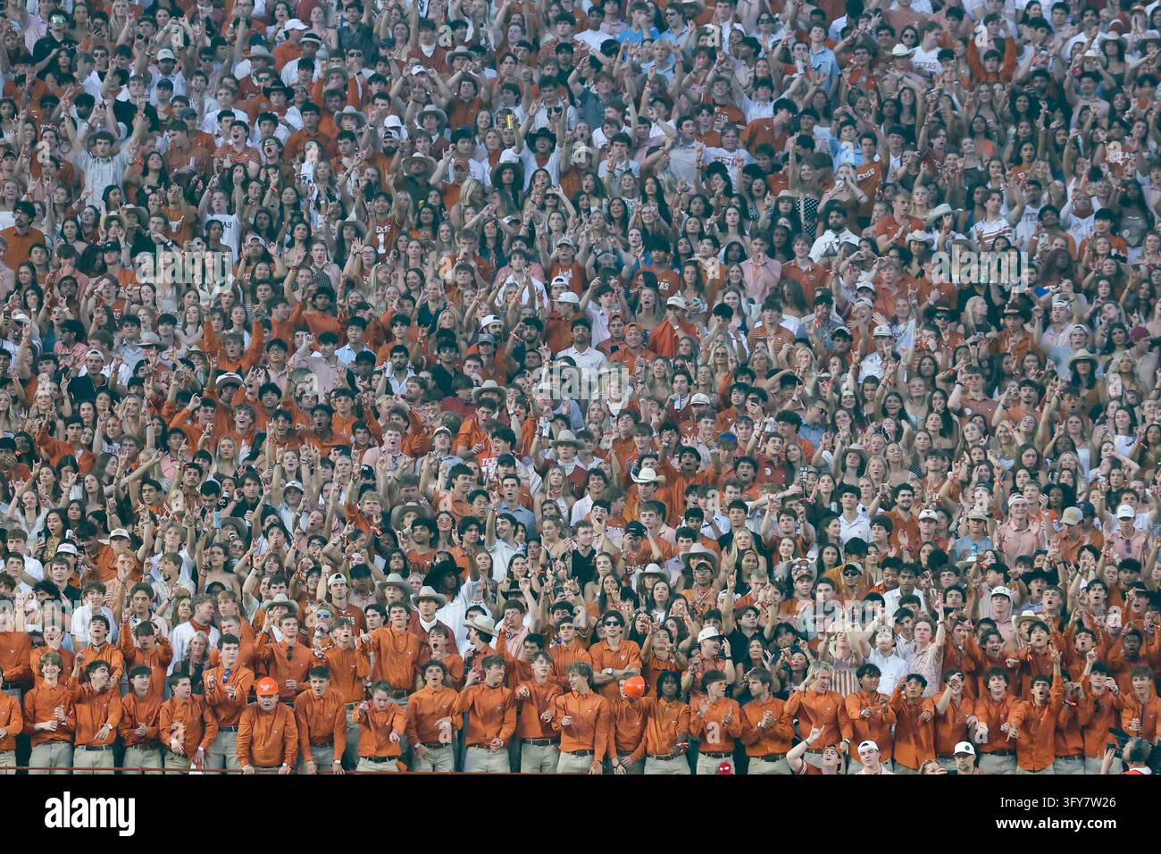 AUSTIN, TX - OCTOBER 24: Students hold Horns Up during the Eyes of ...
