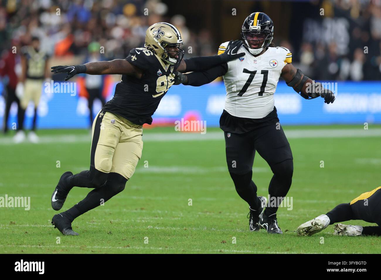 Carl Henry New Orleans Saints Carl Granderson (96) rushes past Pittsburgh Steelers ...