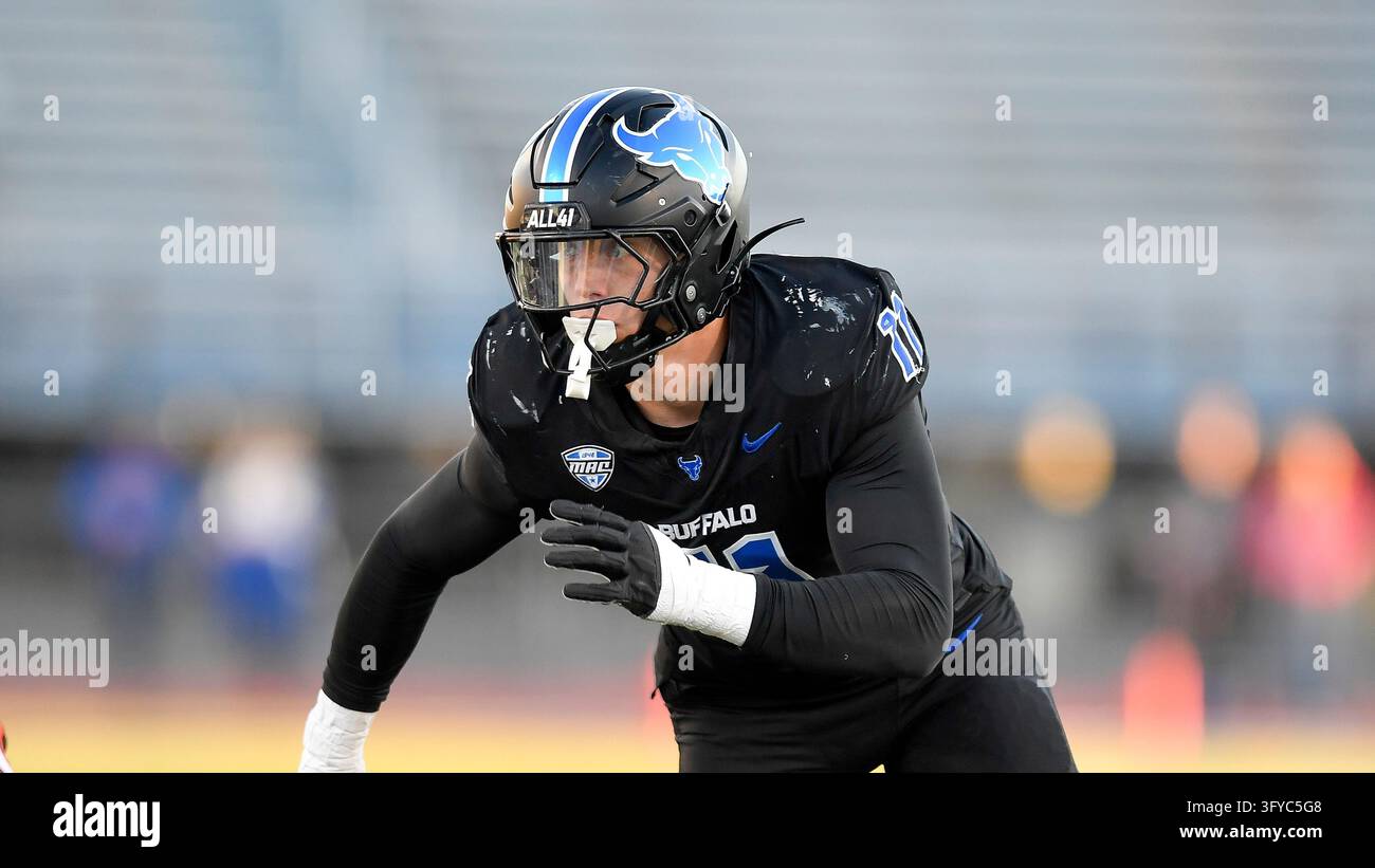 Buffalo wide receiver Dwayne Early, Jr. (11) runs on the field during ...