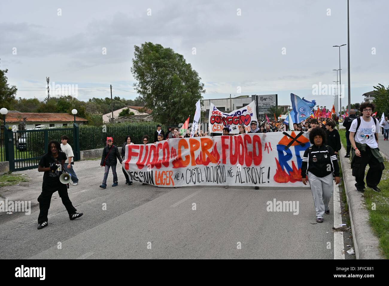 IPA90221983 - Castel Volturno (Ce). Protest against the opening of the ...