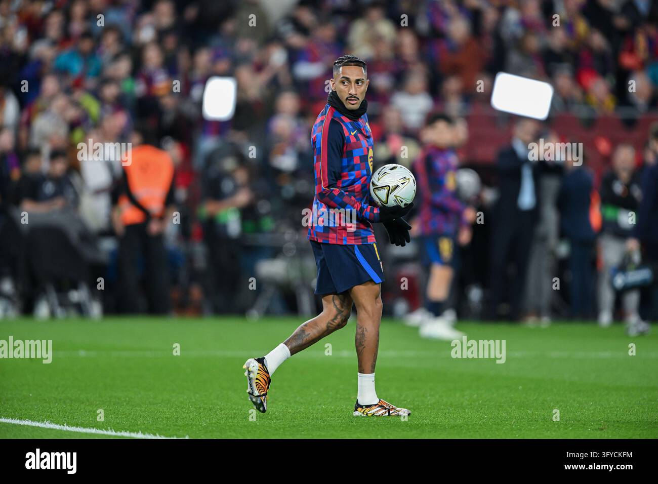 FC BARCELONA vs REAL MADRID OCTOBER 25 ,2026 Raphina (11) of FC ...