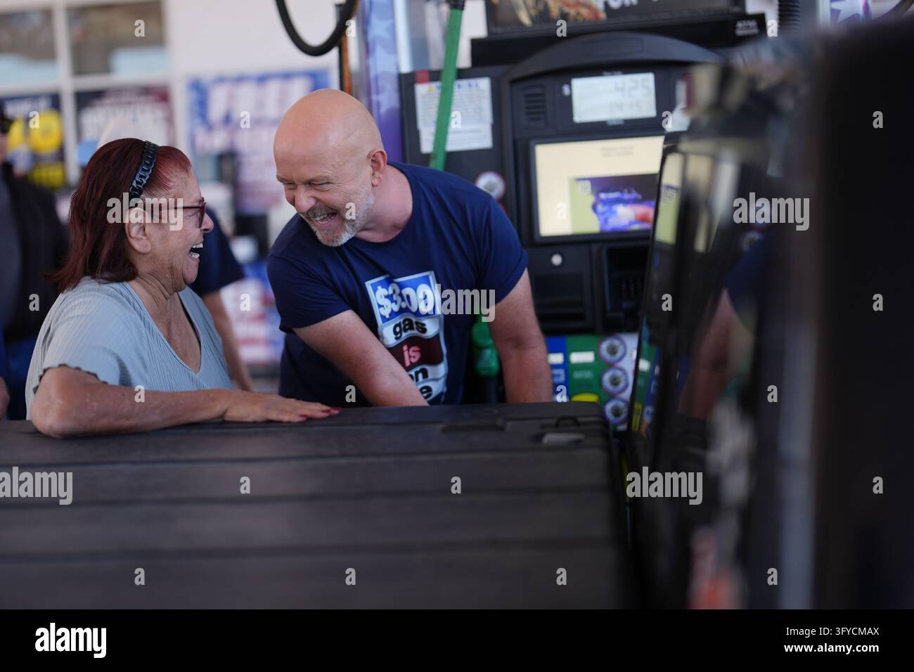 California Republican gubernatorial candidate Steve Hilton jokes with a ...